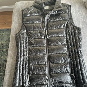 32 degrees, weatherproof women’s puffer vest, size medium